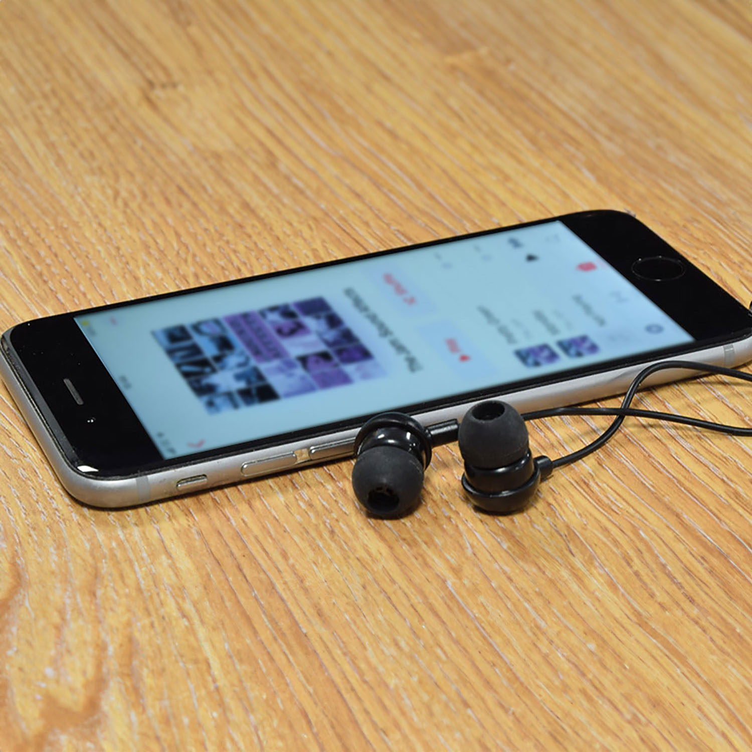 av:link EM9B Round Mini In-Ear Stereo Earphones - Image 3