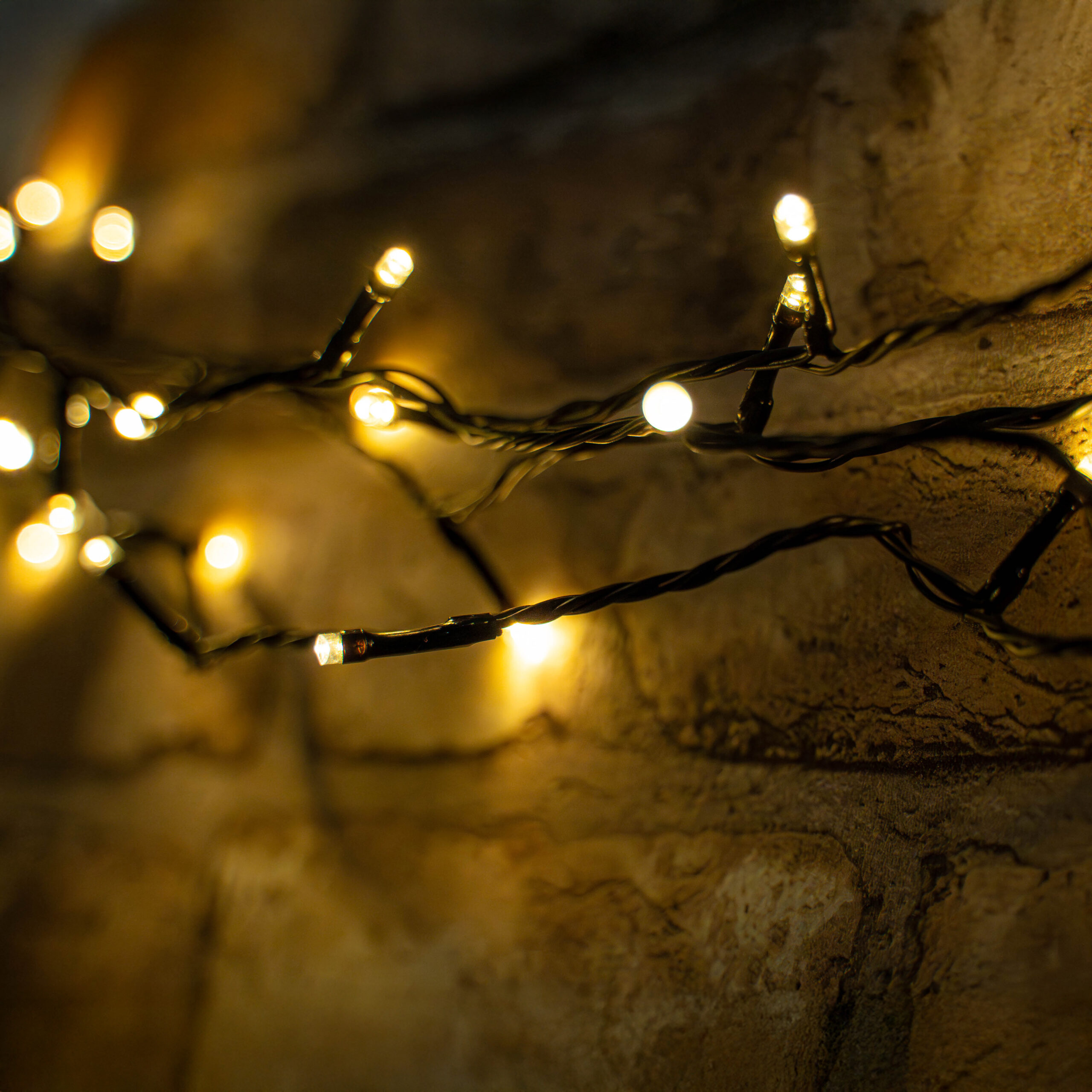 Outdoor LED Battery Operated String Lights with Timer Warm White - 120 LEDs 9.5m - Image 2